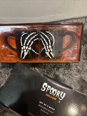 Black Skeleton Hand Heart Mug Set - Black - Total 4